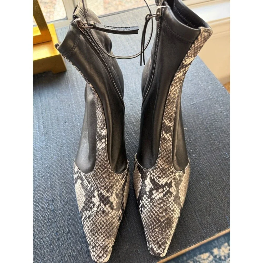 Reformation Robbie Ankle Boot Snake Stretch Size 8